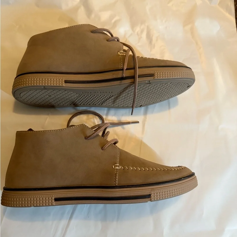 Kenneth Cole Men's Shore Chukka Boot Size 9.5 Brown